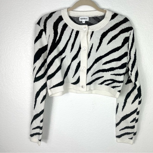 Revolve x Superdown Zebra crop sweater cardigan size S - Picture 1 of 7